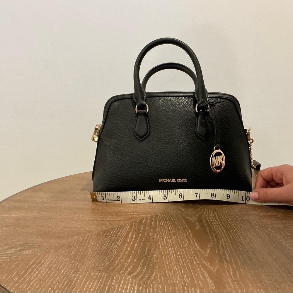 MICHAEL MICHAEL KORS
Bedford Dome Satchel - Picture 3 of 6